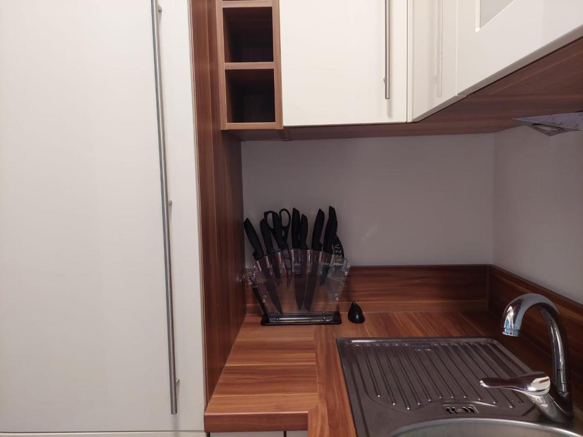 Apartment Balcony Apartment, 5 Min Walk To First District Wien